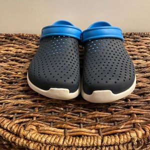 Kids’ LiteRide by Crocs
Junior 4